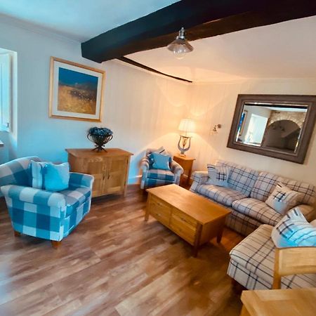 Burford House Bh Bed & Breakfast ภายนอก รูปภาพ