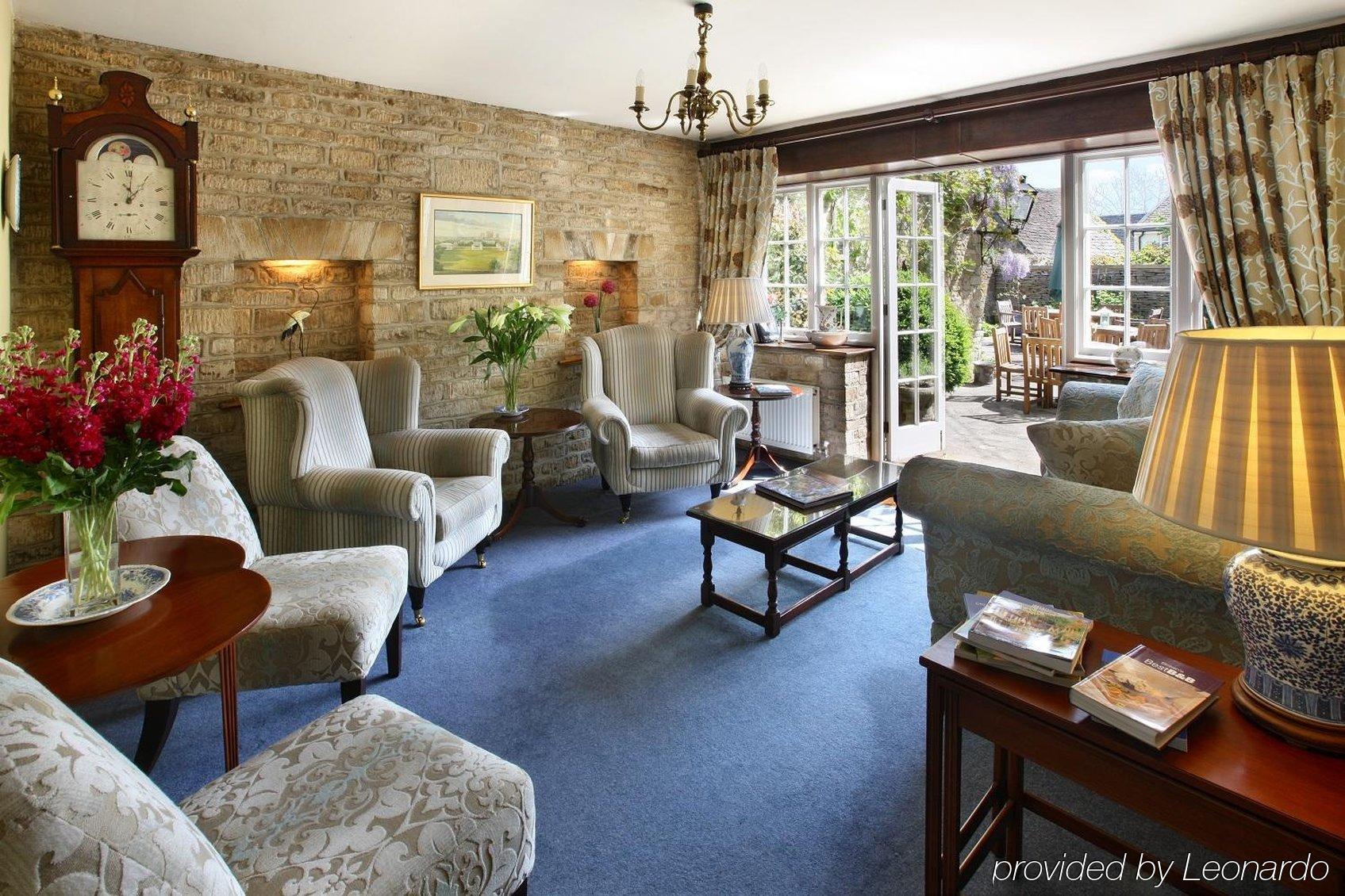 Burford House Bh Bed & Breakfast ภายนอก รูปภาพ