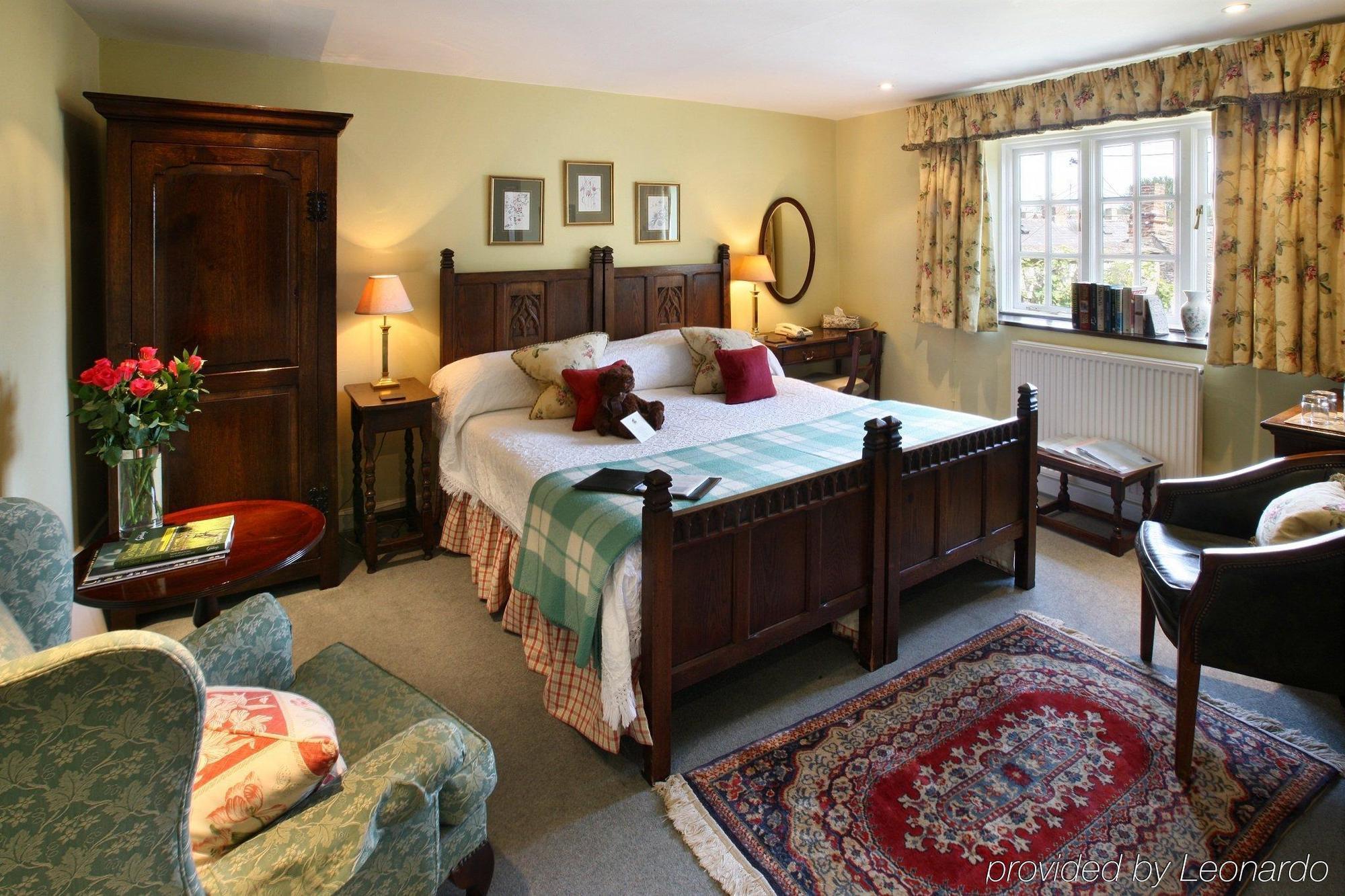 Burford House Bh Bed & Breakfast ภายนอก รูปภาพ