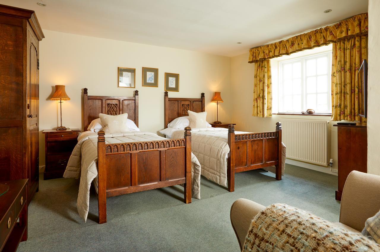 Burford House Bh Bed & Breakfast ภายนอก รูปภาพ