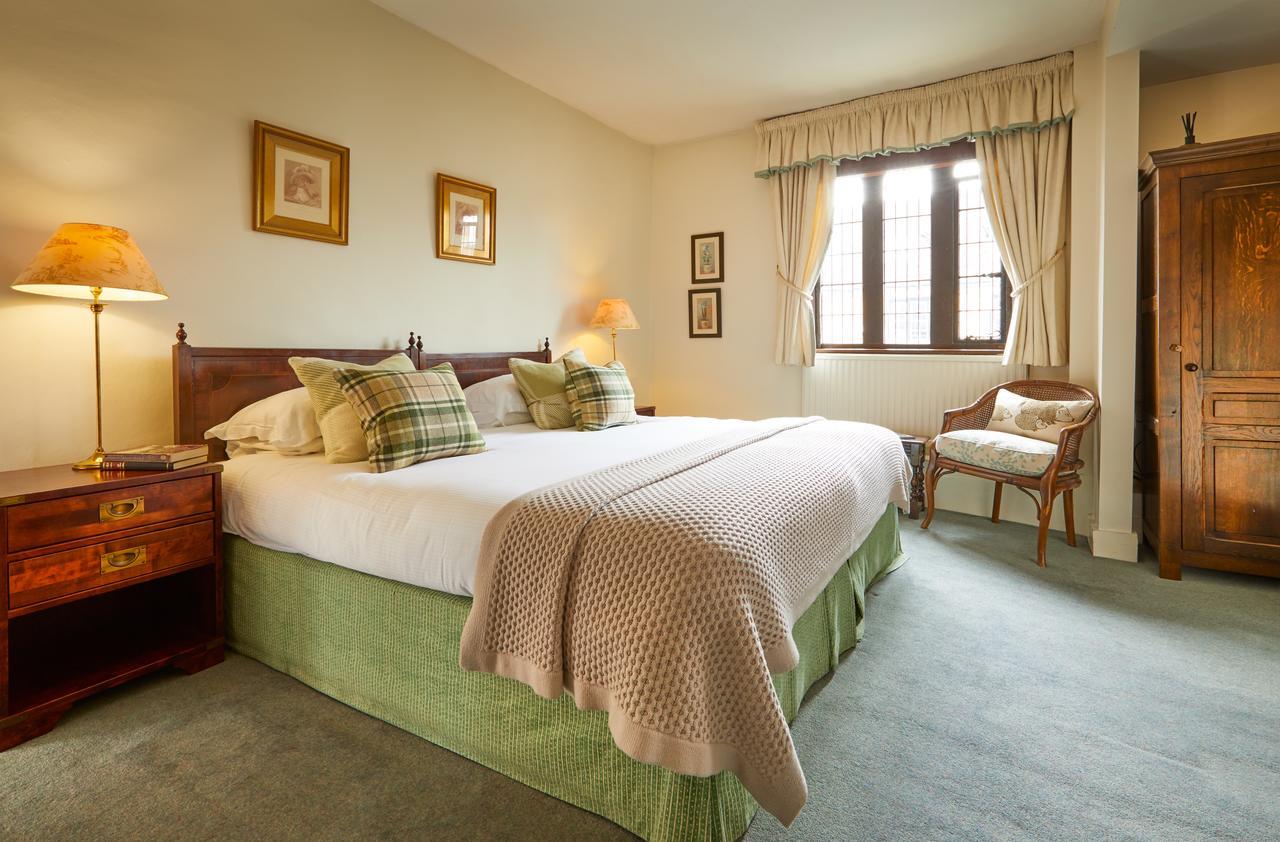 Burford House Bh Bed & Breakfast ภายนอก รูปภาพ